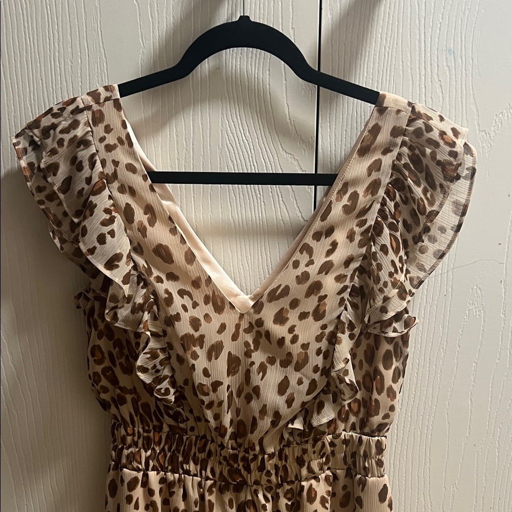 Leopard Print Ruffle Romper - Picture 4 of 5